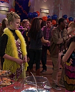 Shake_It_Up_S01E14_1080p_BTD_002695.jpg