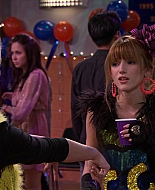 Shake_It_Up_S01E14_1080p_BTD_002744.jpg