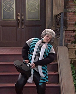 Shake_It_Up_S01E15_1080p_BTD_001730.jpg