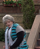 Shake_It_Up_S01E15_1080p_BTD_001760.jpg
