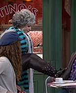 Shake_It_Up_S01E15_1080p_BTD_001802.jpg
