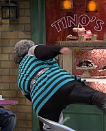 Shake_It_Up_S01E15_1080p_BTD_001813.jpg