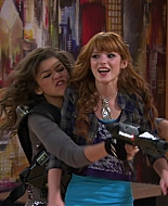 Shake_It_Up_S01E16_1080p_BTD_002350.jpg