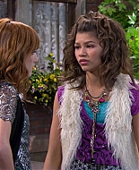Shake_It_Up_S01E17_1080p_BTD_000862.jpg