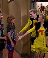Shake_It_Up_S01E17_1080p_BTD_001180.jpg