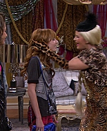 Shake_It_Up_S01E17_1080p_BTD_001303.jpg