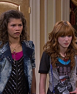 Shake_It_Up_S01E17_1080p_BTD_001350.jpg