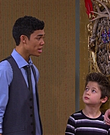 Shake_It_Up_S01E17_1080p_BTD_002750.jpg