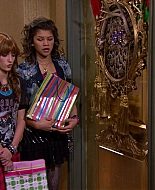 Shake_It_Up_S01E17_1080p_BTD_002904.jpg