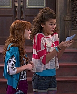 Shake_It_Up_S01E18_1080p_BTD_001756.jpg