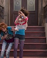 Shake_It_Up_S01E18_1080p_BTD_001797.jpg