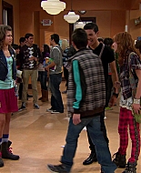 Shake_It_Up_S01E18_1080p_BTD_002192.jpg