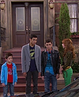 Shake_It_Up_S01E18_1080p_BTD_002550.jpg