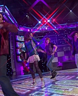 Shake_It_Up_S01E19_1080p_000065.jpg