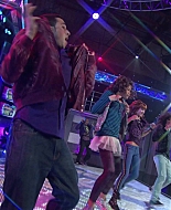 Shake_It_Up_S01E19_1080p_000084.jpg