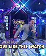 Shake_It_Up_S01E19_1080p_000168.jpg