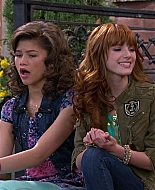 Shake_It_Up_S01E19_1080p_001050.jpg