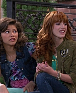 Shake_It_Up_S01E19_1080p_001058.jpg