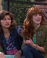 Shake_It_Up_S01E19_1080p_001061.jpg