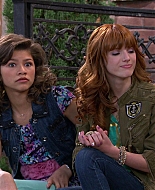 Shake_It_Up_S01E19_1080p_001062.jpg