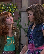Shake_It_Up_S01E19_1080p_001139.jpg