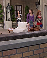 Shake_It_Up_S01E19_1080p_001496.jpg