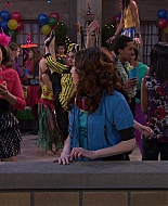 Shake_It_Up_S01E19_1080p_001944.jpg