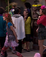 Shake_It_Up_S01E19_1080p_002024.jpg