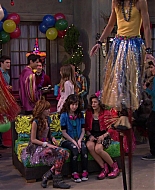 Shake_It_Up_S01E19_1080p_002064.jpg