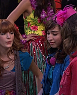 Shake_It_Up_S01E19_1080p_002068.jpg