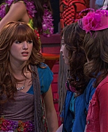Shake_It_Up_S01E19_1080p_002072.jpg