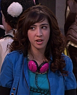 Shake_It_Up_S01E19_1080p_002147.jpg