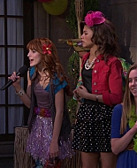 Shake_It_Up_S01E19_1080p_002444.jpg