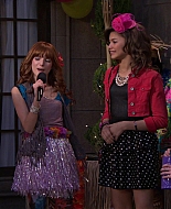 Shake_It_Up_S01E19_1080p_002453.jpg