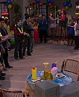 Shake_It_Up_S01E19_1080p_002456.jpg