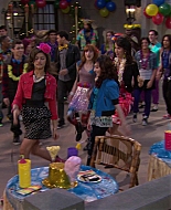 Shake_It_Up_S01E19_1080p_002492.jpg