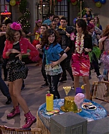 Shake_It_Up_S01E19_1080p_002498.jpg