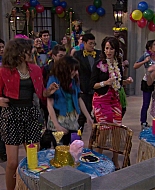 Shake_It_Up_S01E19_1080p_002514.jpg