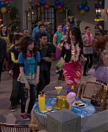 Shake_It_Up_S01E19_1080p_002526.jpg