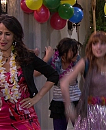 Shake_It_Up_S01E19_1080p_002537.jpg