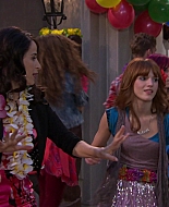 Shake_It_Up_S01E19_1080p_002592.jpg
