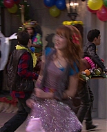 Shake_It_Up_S01E19_1080p_002620.jpg