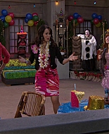 Shake_It_Up_S01E19_1080p_002631.jpg