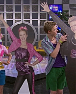 Shake_It_Up_S01E20_1080p_BTD_000085.jpg