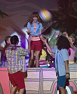 Shake_It_Up_S01E20_1080p_BTD_000195.jpg