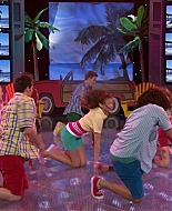 Shake_It_Up_S01E20_1080p_BTD_000295.jpg