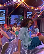 Shake_It_Up_S01E20_1080p_BTD_000325.jpg