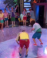 Shake_It_Up_S01E20_1080p_BTD_000363.jpg