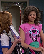 Shake_It_Up_S01E20_1080p_BTD_000682.jpg