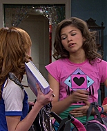 Shake_It_Up_S01E20_1080p_BTD_000684.jpg